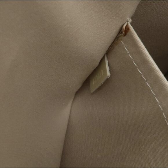 💎✨AUTHENTIC✨💎Louis Vuitton Madeleine PM Ivory - Picture 16 of 16